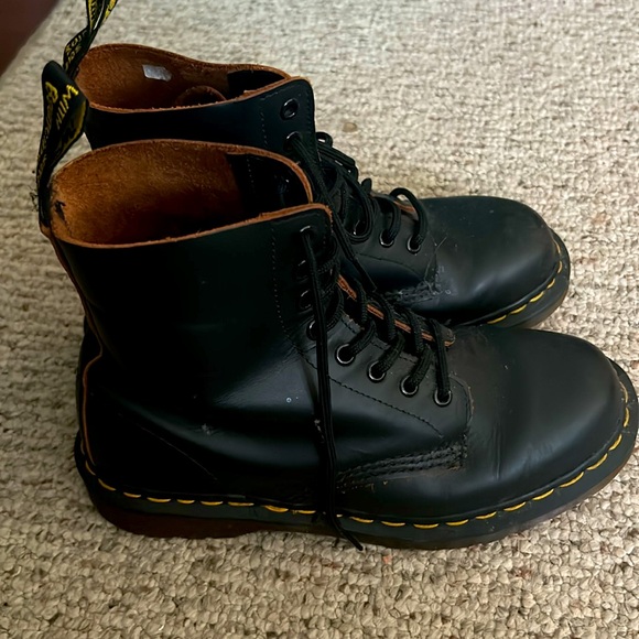 Doc martens - Picture 2 of 4